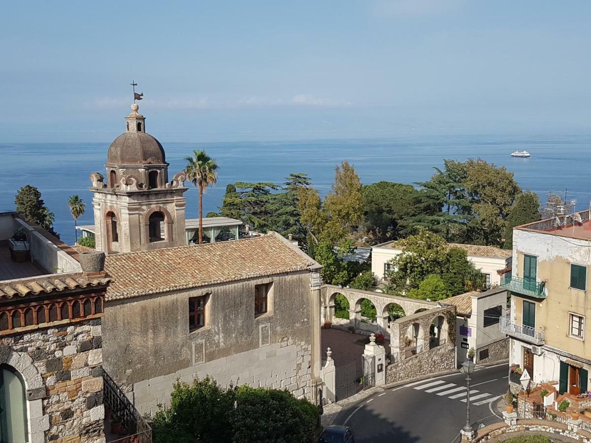 I Due Grifoni Studio Flat Taormina Exterior photo